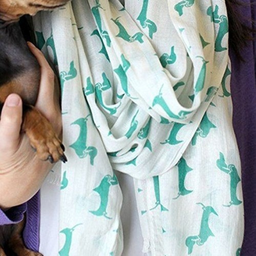 NEW Mimiyaki‎ Daschund Infinity Scraf